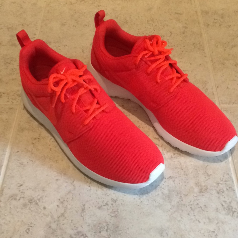 NWB Nike Roshe One